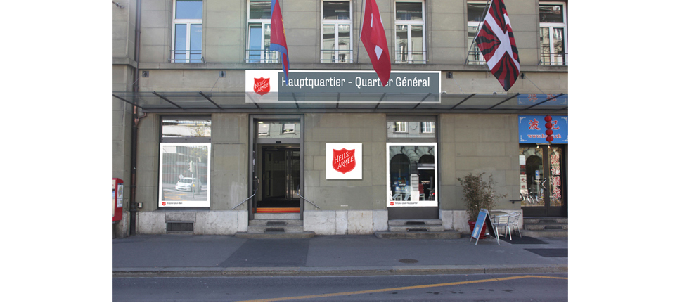 logo de l'armée du salut sur le quartier général