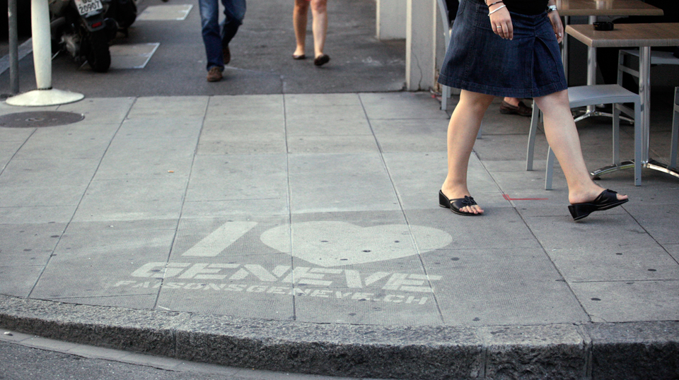 Photo d'un des graffitis dans la rue