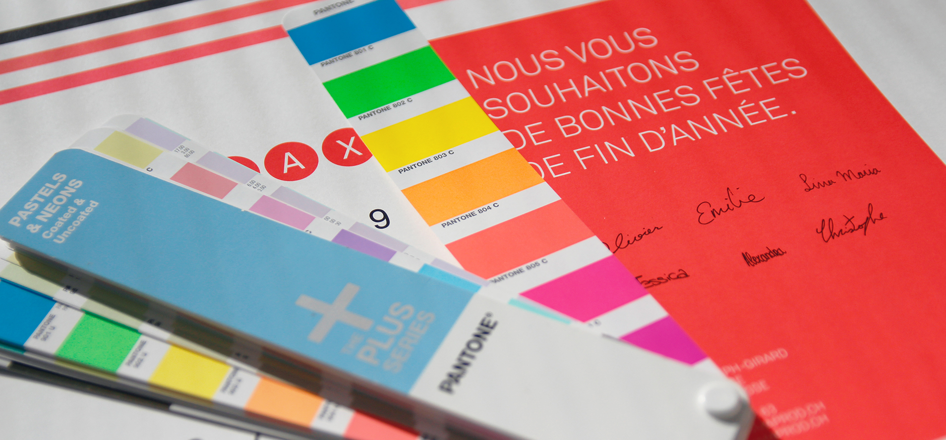 Sélection des couleurs et zoom sur le cadeau de fin d'année